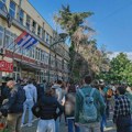 Odložena rasprava o Dridovoj ostavci: Ispred Fakulteta za sport okupljeni studenti i profesori VIDEO