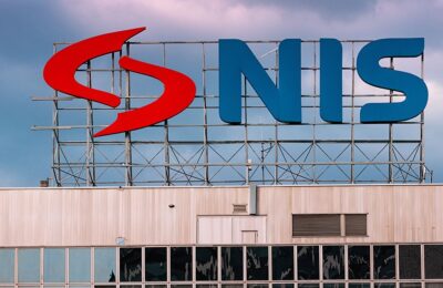 Oglasio se NIS posle produženja licence: Evo šta to znači za Srbiju