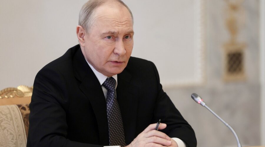 Oglasio se Putinov čovek od poverenja: Evo gde će biti održan trilateralni sastanak Rusije, SAD i Ukrajine