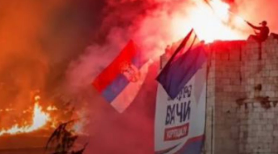 POSLE SNS BAKLJADE – NIŠKA POLICIJA ĆUTI: Tvrđava gorela, na bedemu ostala garež – odgovora nadležnih nema!