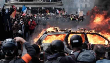 Pariz pod blokadom, policija zatvorila centar grada! Opsadno stanje u gradu, širi se strah od novih nemira, uvedena nova zabrana