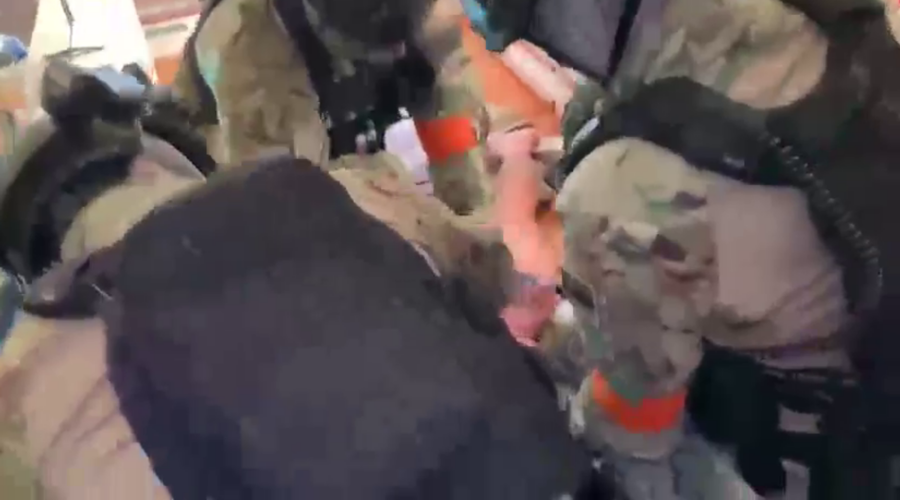 Planirali nasilje, nerede i napade na policiju na dan izbora! Određen pritvor uhapšenima zbog planiranja haosa: Spremali motke, fantomke, noževe…