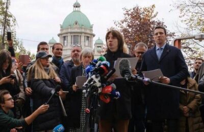 Pobednici izbora koje su podržali studenti traže ostavke svih u Srbiji