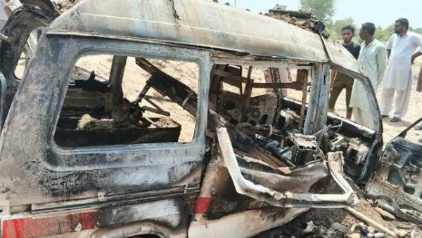 НОВА ТРАГЕДИЈА У ПАКИСТАНУ: Након смрти 15 беба у вртићу, експлозија у болници однела више од 10 живота НОВА ТРАГЕДИЈА У ПАКИСТАНУ: Након смрти 15 беба у вртићу, експлозија у болници однела више од 10 живота