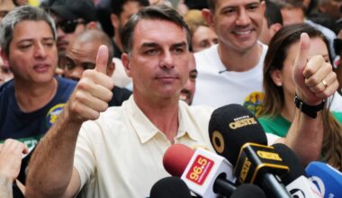 Pogledajte snimak: Flavio Bolsonaro posle bekstva iz Brazila sa porodicom stigao u Majami