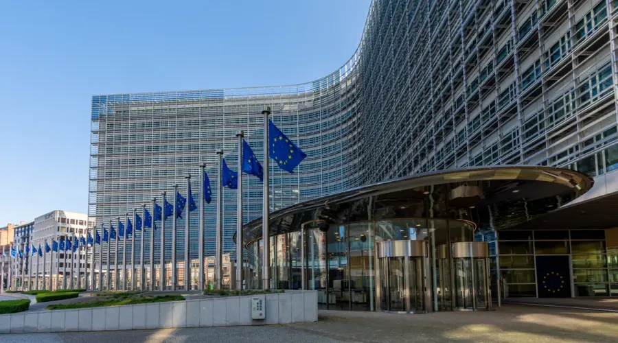 Portparolka EK: Evropske institucije će raditi sa novom Vladom Srbije kao sa svakom slobodno izabranom