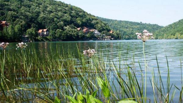 ЈЕДНА БАЊА ЈЕ НАЈОМИЉЕНИЈА: Познато где пензионери најрадије троше туристичке ваучере ЈЕДНА БАЊА ЈЕ НАЈОМИЉЕНИЈА: Познато где пензионери најрадије троше туристичке ваучере