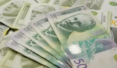 Prosečna plata u avgustu 117.282 dinara, pola radilo za manje od 93.325 dinara