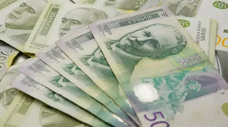 Prosečna plata u avgustu 117.282 dinara, pola radilo za manje od 93.325 dinara