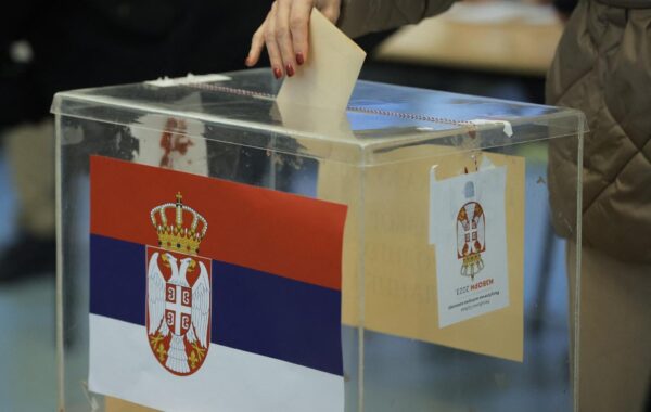RIK: Do 12 časova glasalo 34,55 odsto upisanih birača | Srpska dijaspora