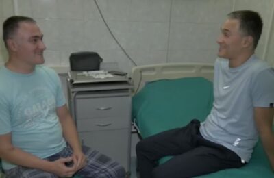 ROĐENI ZAJEDNO, POBEDILI ZAJEDNO: Ivan došao iz Nemačke u Niš da bratu blizancu donira bubreg i pruži mu priliku za novi život!