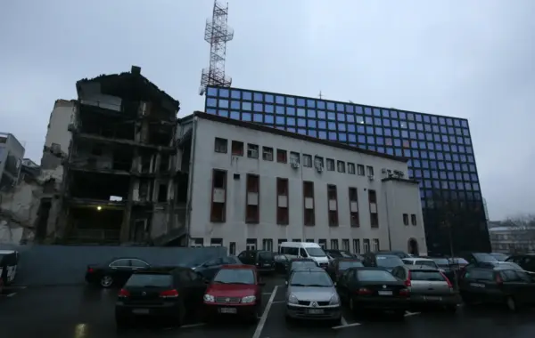 RTS dobio dojavu o postavljenim bombama: Radnici napustili zgrade | Srpska dijaspora
