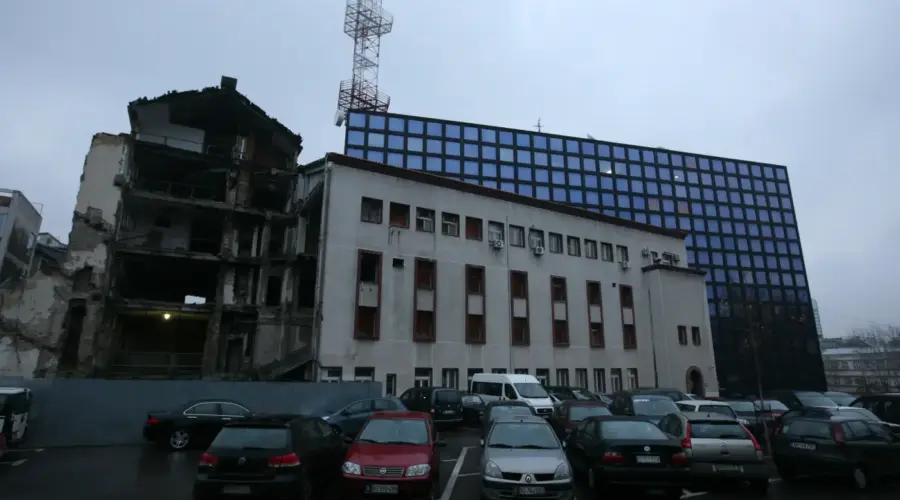 RTS dobio dojavu o postavljenim bombama: Radnici napustili zgrade | Srpska dijaspora