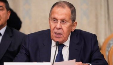 RUSKA RUKA NA BLISKOM ISTOKU GASI POŽAR KOJI PRETI DA UVUČE SVET U RAT: Lavrov se oglasio, Rusija će pomoći