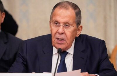 RUSKA RUKA NA BLISKOM ISTOKU GASI POŽAR KOJI PRETI DA UVUČE SVET U RAT: Lavrov se oglasio, Rusija će pomoći