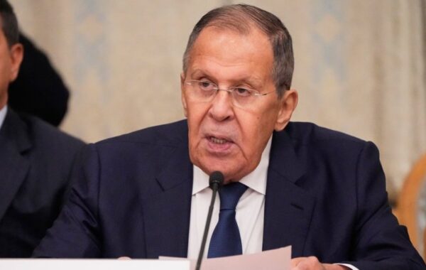 RUSKA RUKA NA BLISKOM ISTOKU GASI POŽAR KOJI PRETI DA UVUČE SVET U RAT: Lavrov se oglasio, Rusija će pomoći
