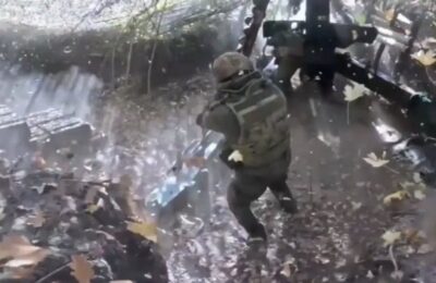 RUSKE HAUBICE TRESU JESENjE LIŠĆE: Pale još dve “neosvojive” tvrđave u Harkovu, sravnjena su sa zemljom! (VIDEO)
