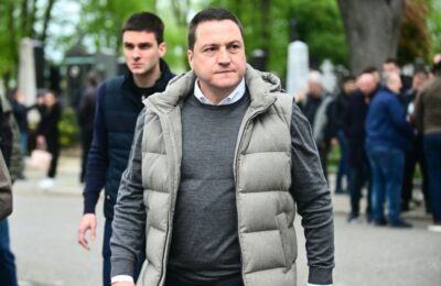 RUŽIĆ PODRŽAO STUDENTSKU LISTU: Vučićev pad mogao bi da znači i kraj SNS-a!