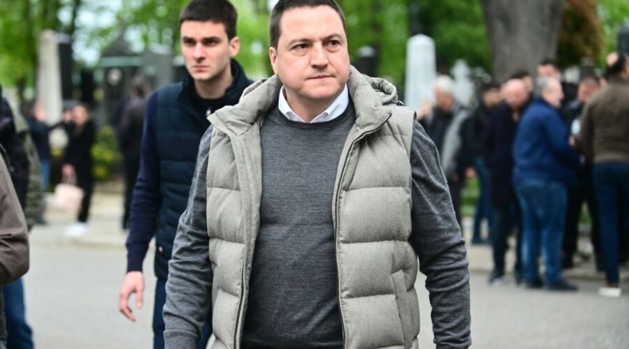 RUŽIĆ PODRŽAO STUDENTSKU LISTU: Vučićev pad mogao bi da znači i kraj SNS-a!
