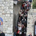 Redovi vernika na Kalemegdanu: Hiljade ljudi okupilo se zbog velikog praznika FOTO
