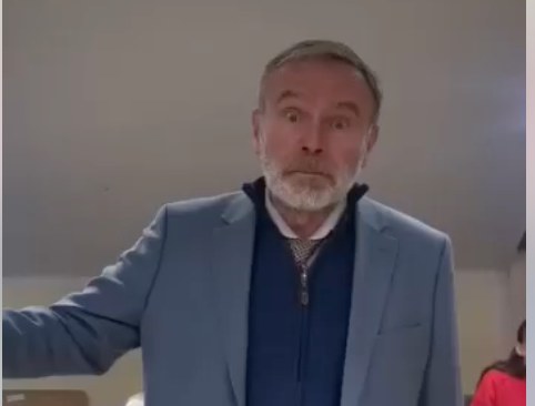 Roditelji učenika Jovine gimnazije traže od pokrajinskog sekretara da se razreši direktor