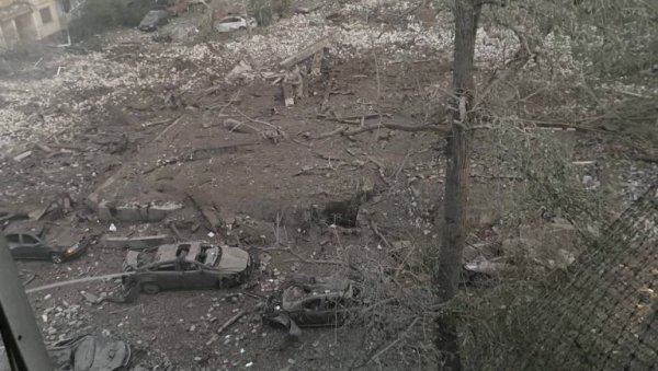 АПОКАЛИПТИЧНЕ СЦЕНЕ: Руси сравњују Кременчук са земљом, Зеленски броји мртве (ФОТО/ВИДЕО) АПОКАЛИПТИЧНЕ СЦЕНЕ: Руси сравњују Кременчук са земљом, Зеленски броји мртве (ФОТО/ВИДЕО)