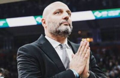 SALE ĐORĐEVIĆ POSLAO MOĆNU PORUKU STUDENTIMA: “Dodirnite svetlije nebo. Zaslužili ste više nego svi mi!”