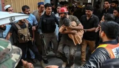 ŠKOLA SE SRUŠILA NA UČENIKE: U Pakistanu poginulo 28 dece i učiteljica, vlasnik škole uhapšen zbog tragedije!