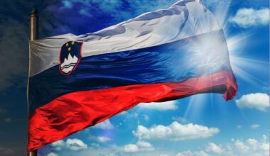 SLOVENCI GLASALI ZA UKIDANJE PRAVA GLASA DRŽAVLJANIMA ZEMALJA VAN EU: Više od 55 odsto birača podržalo ograničenja na lokalnim izborima!