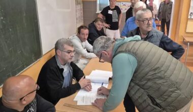 SPREČEN BUGARSKI VOZ U ZAJEČARU I UŽICU: Studenti razotkrili i zaustavili poznatu SNS mahinaciju!