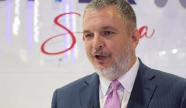 SRBI SA BLISKOG ISTOKA BESNI: “Zašto ste nas pozivali da se prijavimo ako nam ne date da glasamo!”
