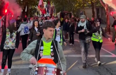 STUDENTI DOŠLI NA LITURGIJU, DOČEKALA IH ZAKLJUČANA CRKVA: Valjevski episkop im zatvorio vrata pred pešačenje do Beograda!