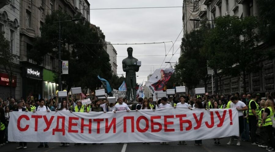“STUDENTI POBEĐUJU POD OVIM USLOVIMA”: Profesor Pavlović napravio simulaciju izbora, jedan detalj je veoma važan