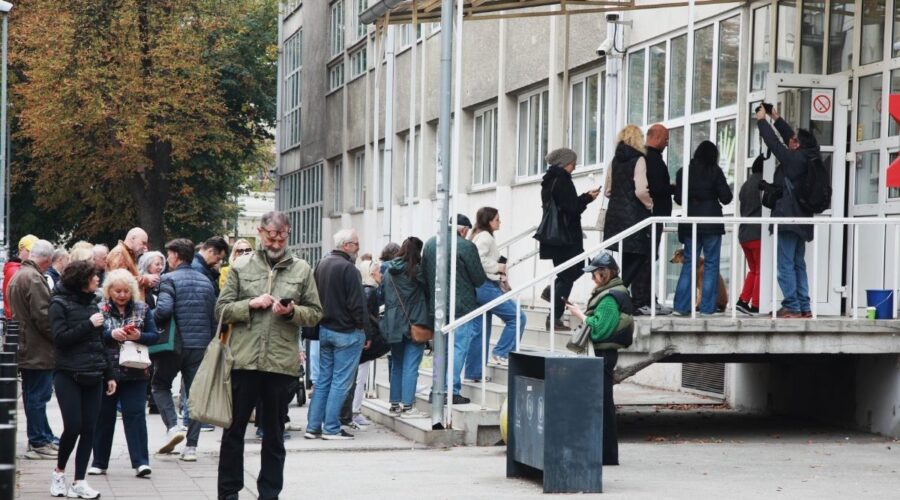 STUDENTI POSLALI HITNU PORUKU GRAĐANIMA: „Sve beležimo, čuvamo svaki glas i ostajemo do kraja!“