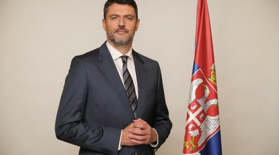 “SUPROTSTAVITI SE TERORIZMU I RADIKALIZACIJI”: Konzul Božović osudio teroristički napad ispred Ambasade Izraela u Beogradu