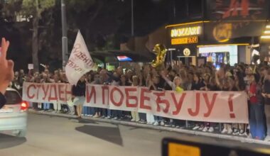 Skupovi Studentske liste i SNS na Konjarniku, prisutna policija | Srpska dijaspora