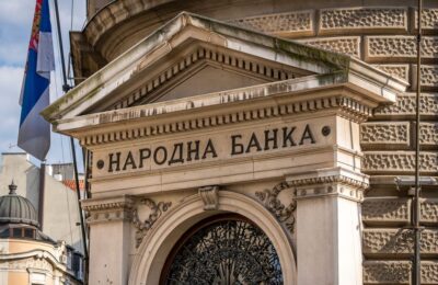 Srednji kurs dinara za evro u ponedeljak 117,4980 dinara