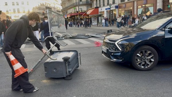 СЛИКА ЗЕМЉЕ У ХАОСУ: Шта се то догодило са Француском