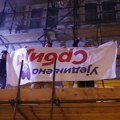 Studenti potukli SNS u Novom Sadu: Istorijska podrška