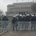 Studenti u blokadi: Policija pretresa objekte radi hapšenja studenata