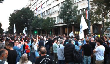 Studenti u blokadi: Žalba Upravnom sudu zato što je RIK odbacio prigovore oko glasanja u inostranstvu | Srpska dijaspora