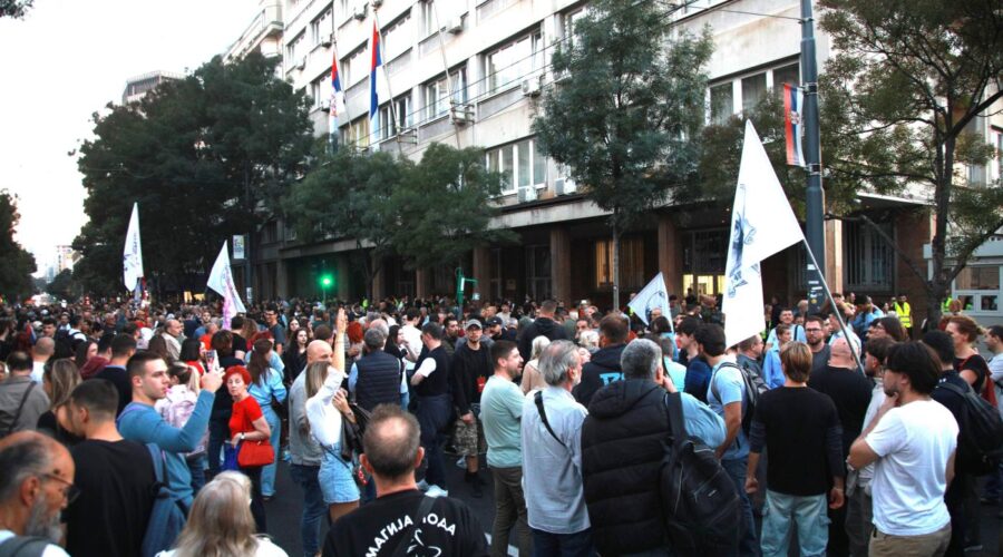 Studenti u blokadi: Žalba Upravnom sudu zato što je RIK odbacio prigovore oko glasanja u inostranstvu | Srpska dijaspora