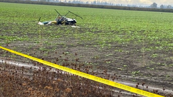 СУДАР ДВА ХЕЛИКОПТЕРА: Има мртвих, тешка несрећа у САД (ФОТО/ВИДЕО) СУДАР ДВА ХЕЛИКОПТЕРА: Има мртвих, тешка несрећа у САД (ФОТО/ВИДЕО)