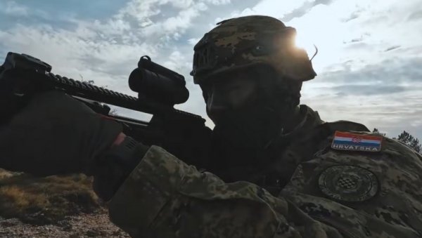 ЗАВРШИЛИ НА СУДУ ЗБОГ ВОЈНОГ РОКА: Општи хаос у Хрватској ЗАВРШИЛИ НА СУДУ ЗБОГ ВОЈНОГ РОКА: Општи хаос у Хрватској