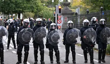 Sukobi na protestu u Briselu zbog uslova u obrazovanju: Policija upotrebila suzavac i biber-sprej, devet osoba privedeno