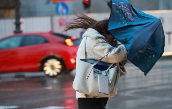 TEMPERATURA PADA ZA 10 STEPENI: Ovog datuma stižu pljuskovi – duvaće i jak vetar