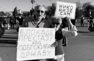 TUGA U NOVOM SADU: Preminuo profesor u penziji koji je od prvog dana bio uz studente na ulici, đaci mu pevali pod bolničkim prozorom! (VIDEO)