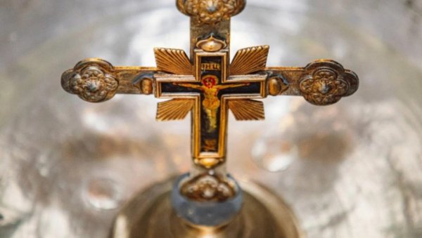 ВЕЛИКА СВЕТИЊА УСКОРО ДОЛАЗИ У БЕОГРАД: Теолог открива зашто је ово важна ствар за све вернике ВЕЛИКА СВЕТИЊА УСКОРО ДОЛАЗИ У БЕОГРАД: Теолог открива зашто је ово важна ствар за све вернике