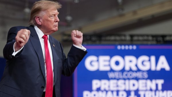 ТРАМП ОДНЕО ВЕЛИКУ ПОБЕДУ: Немачки ауто-гигант улаже милијарде у америку, отвара се 4.500 радних места ТРАМП ОДНЕО ВЕЛИКУ ПОБЕДУ: Немачки ауто-гигант улаже милијарде у америку, отвара се 4.500 радних места