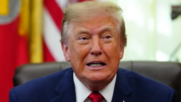 „НЕКА ЗБРИШУ ЛОС АНЂЕЛЕС И САН ДИЈЕГО!“ Трамп после ове изјаве бесни на медије и тврди да му намештају скандал „НЕКА ЗБРИШУ ЛОС АНЂЕЛЕС И САН ДИЈЕГО!“ Трамп после ове изјаве бесни на медије и тврди да му намештају скандал